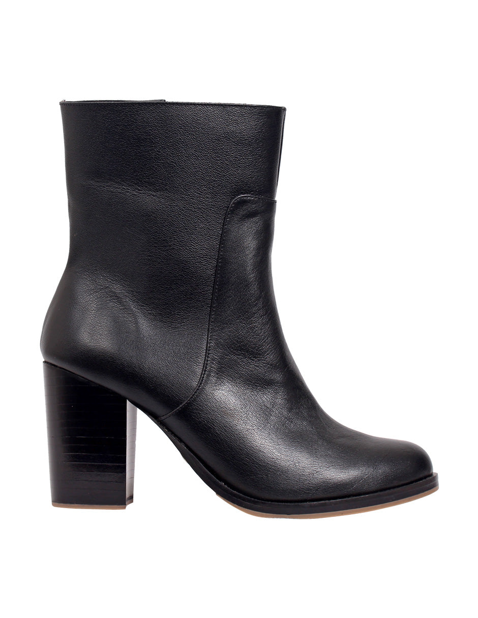 ARIA 4002 TERNERO NEGRO