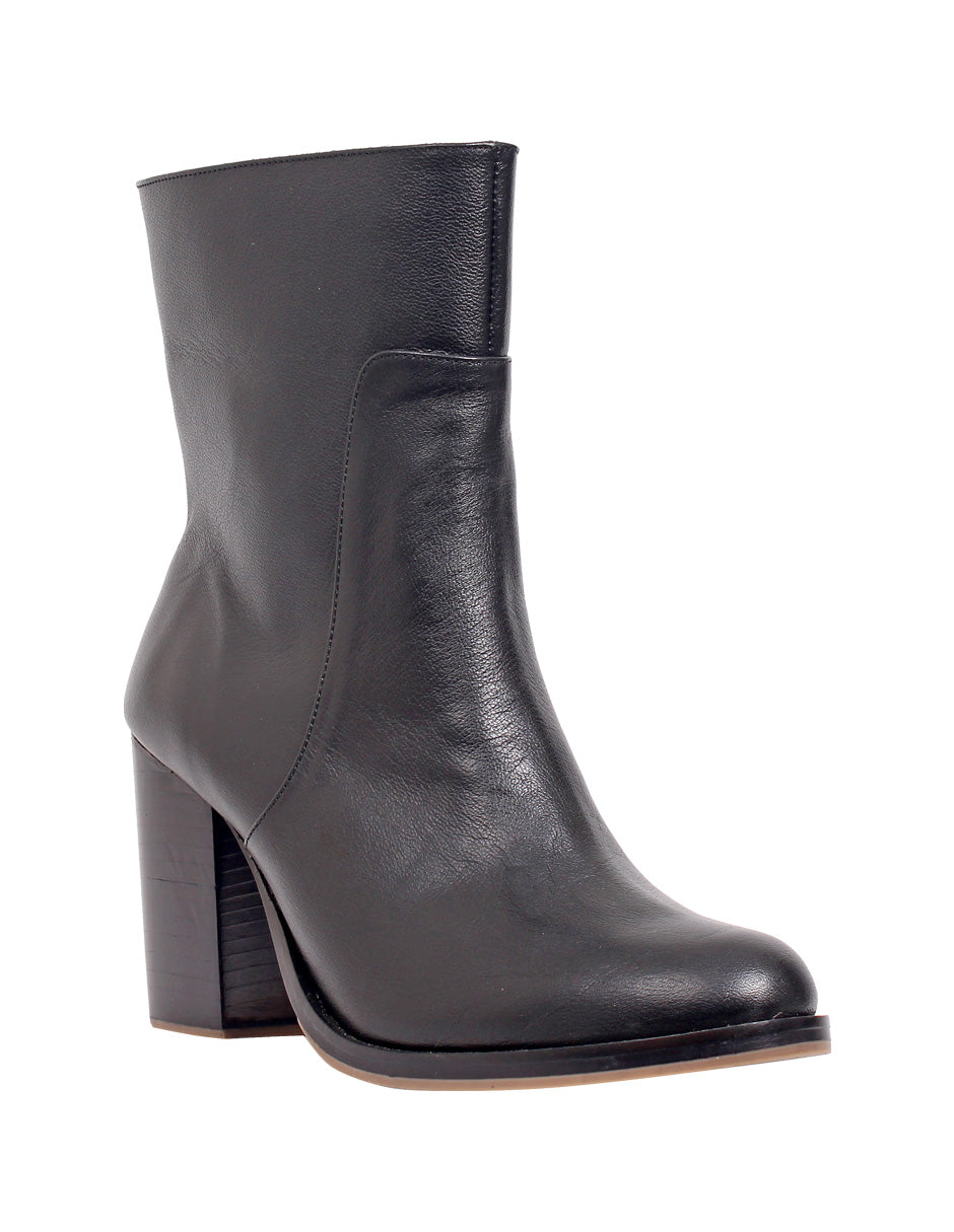 ARIA 4002 TERNERO NEGRO