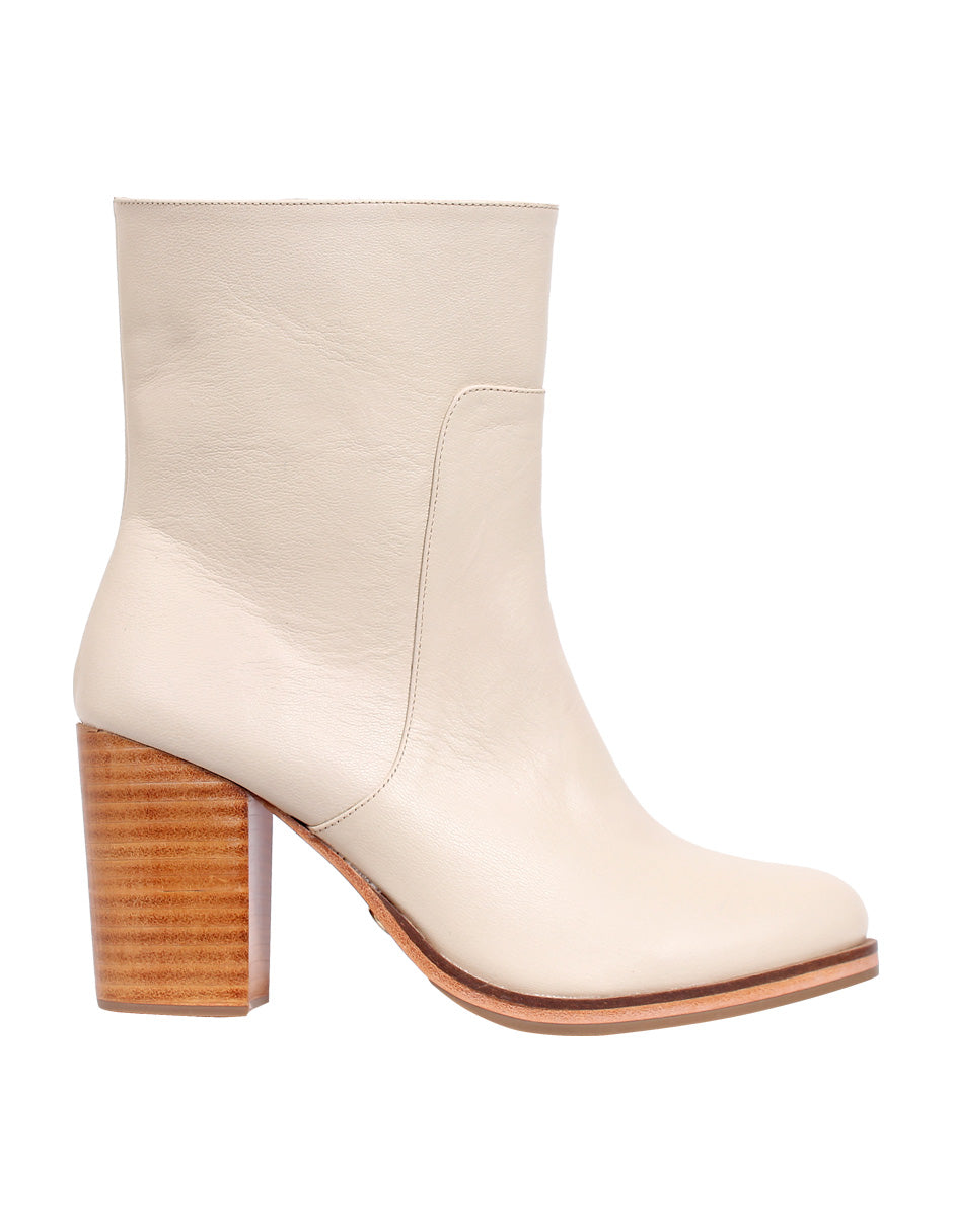 BOTAS & BOTINES