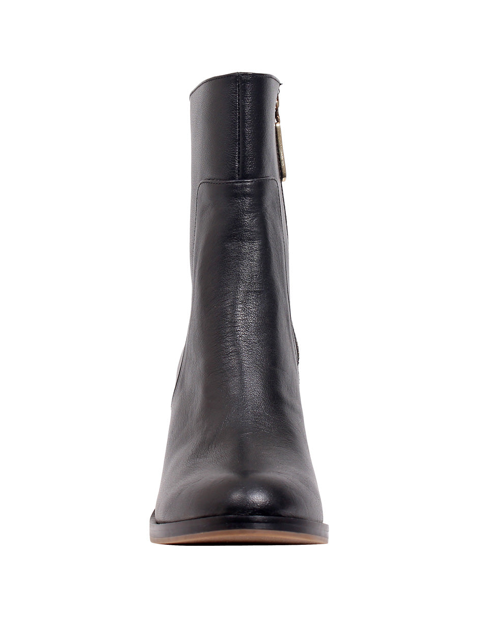ARIA 4002 TERNERO NEGRO