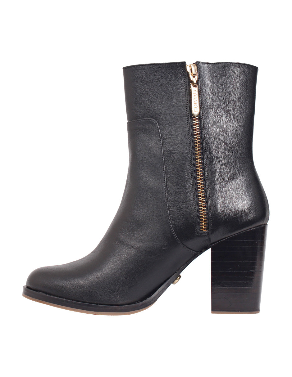 ARIA 4002 TERNERO NEGRO