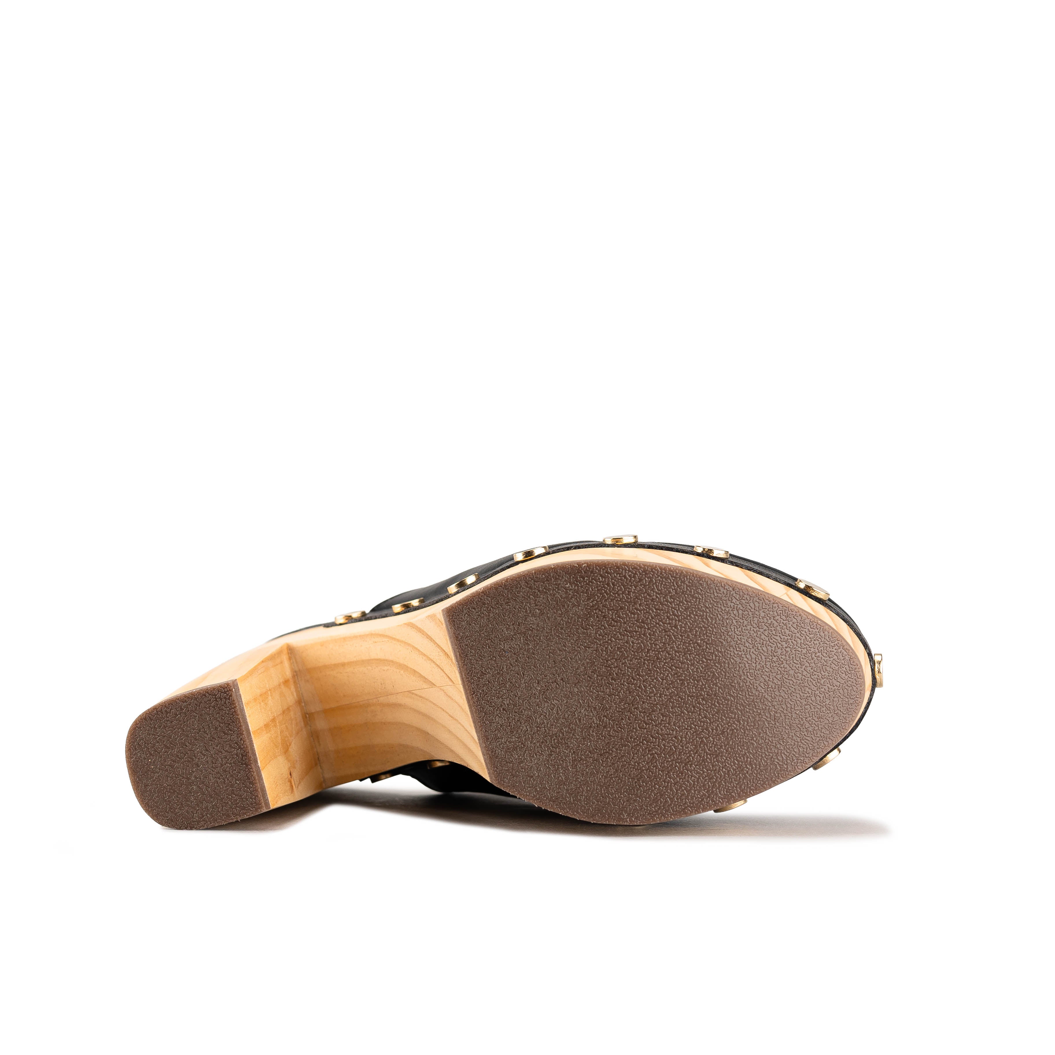 7008 - TERNERO NEGRO