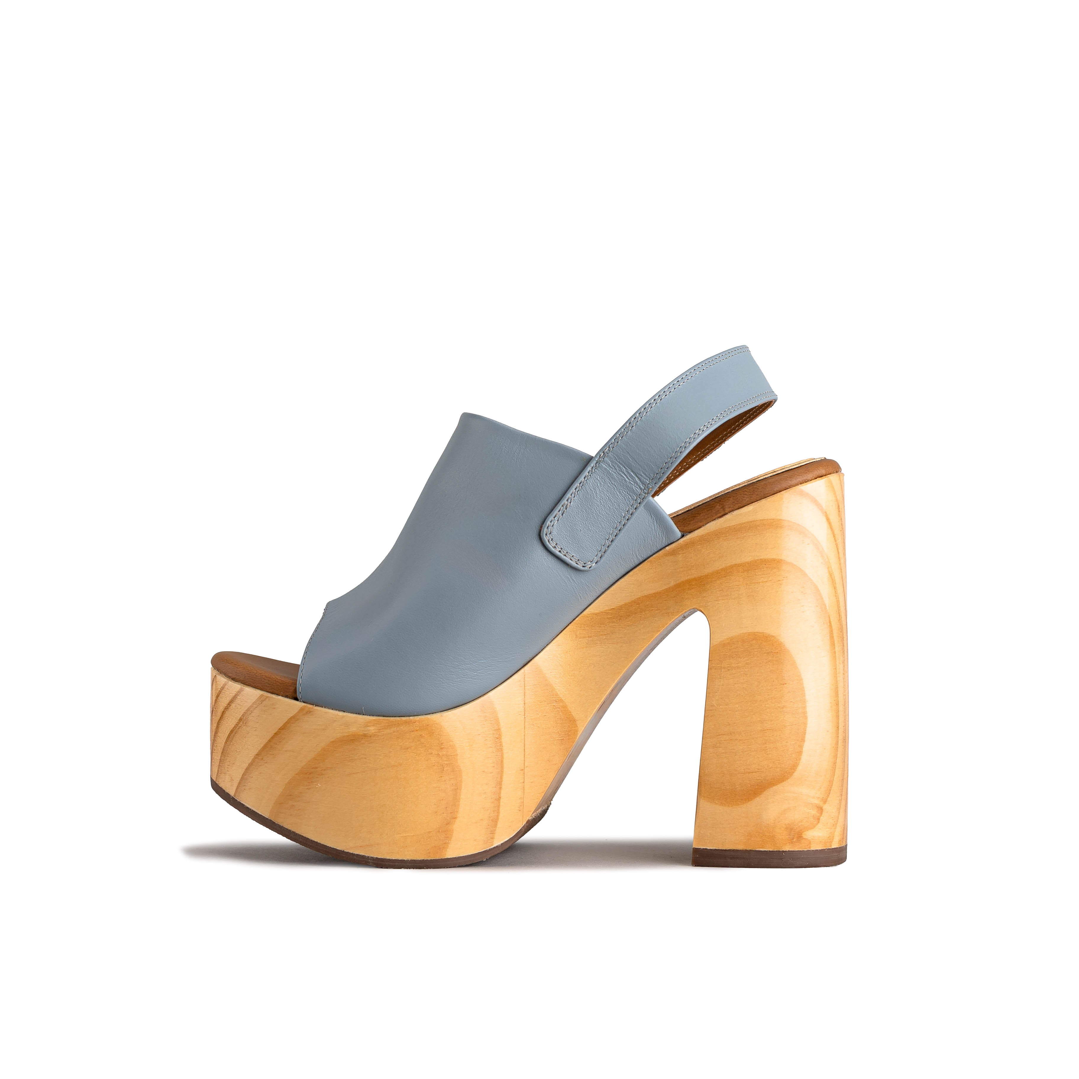 1033 - TERNERO CIELO