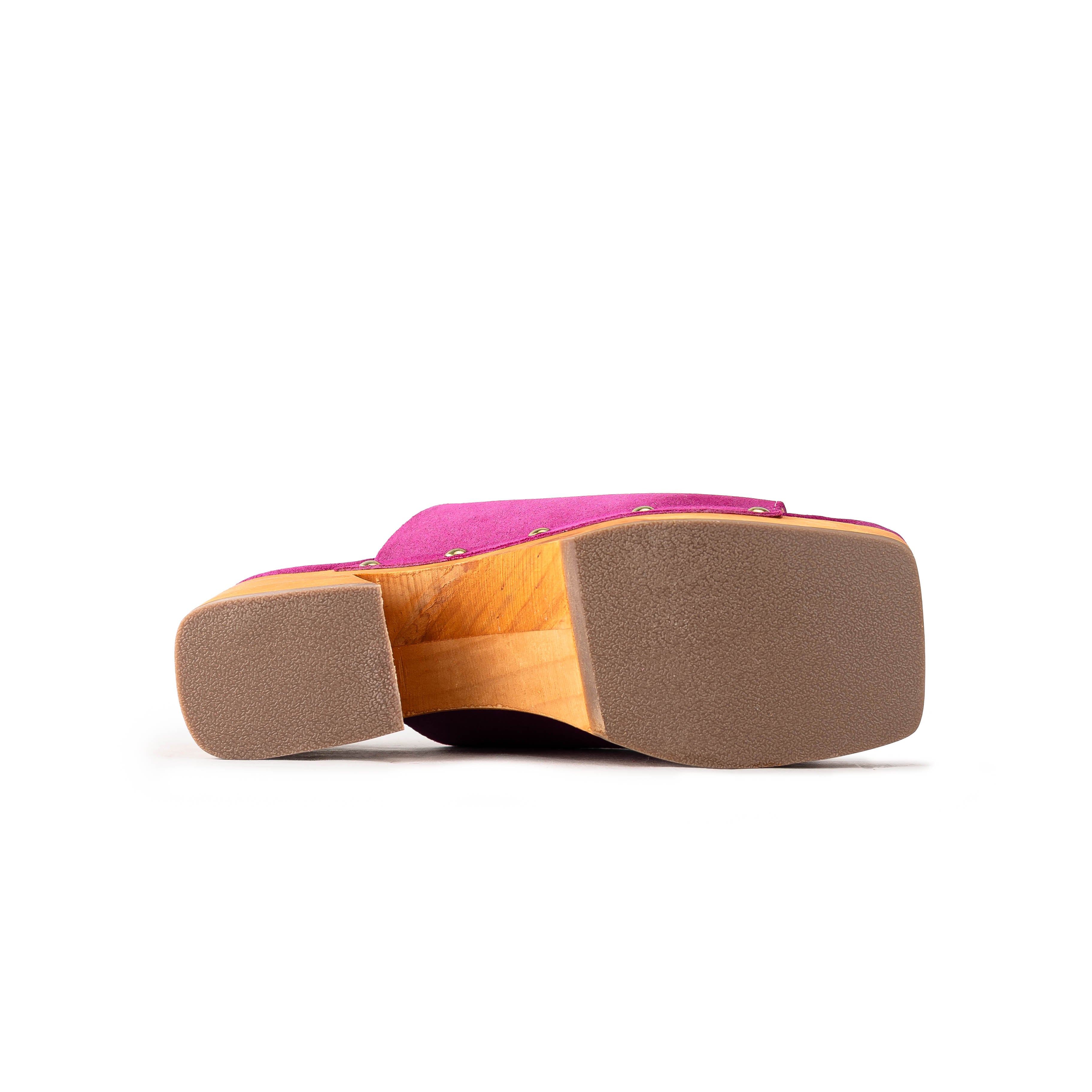 7015 - GAMUZA CHICLE