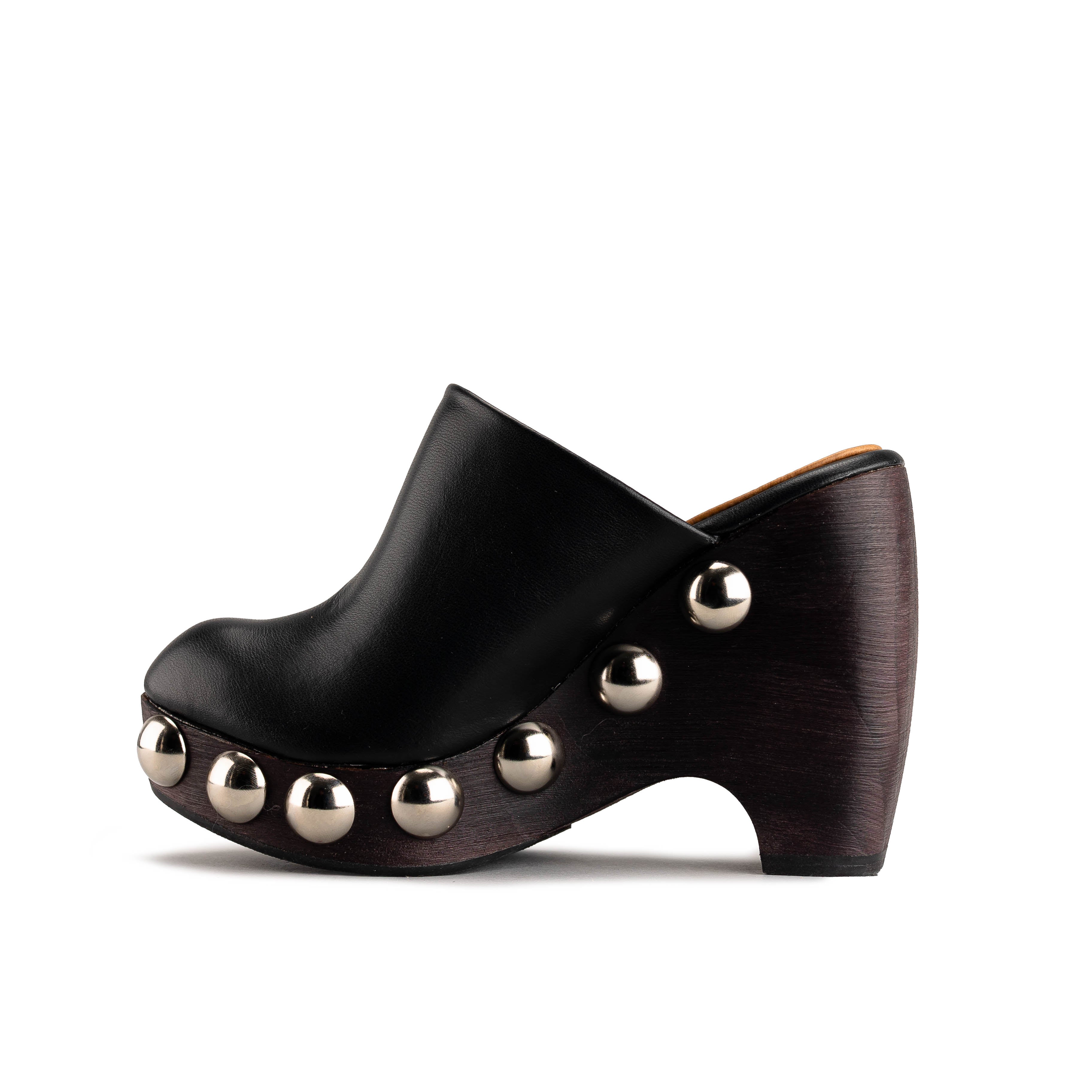 7016 - TERNERO NEGRO