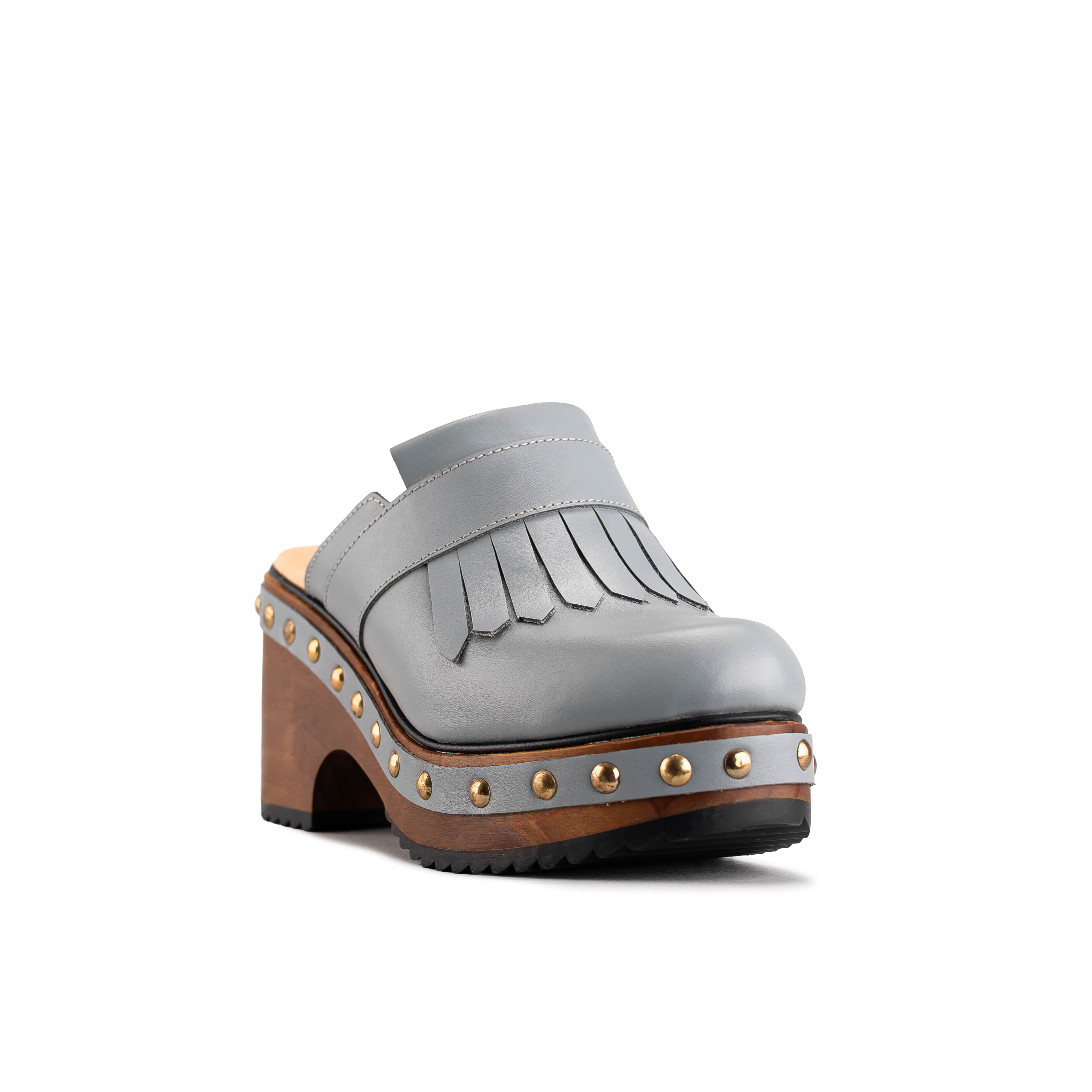 7022 - TERNERO GREY