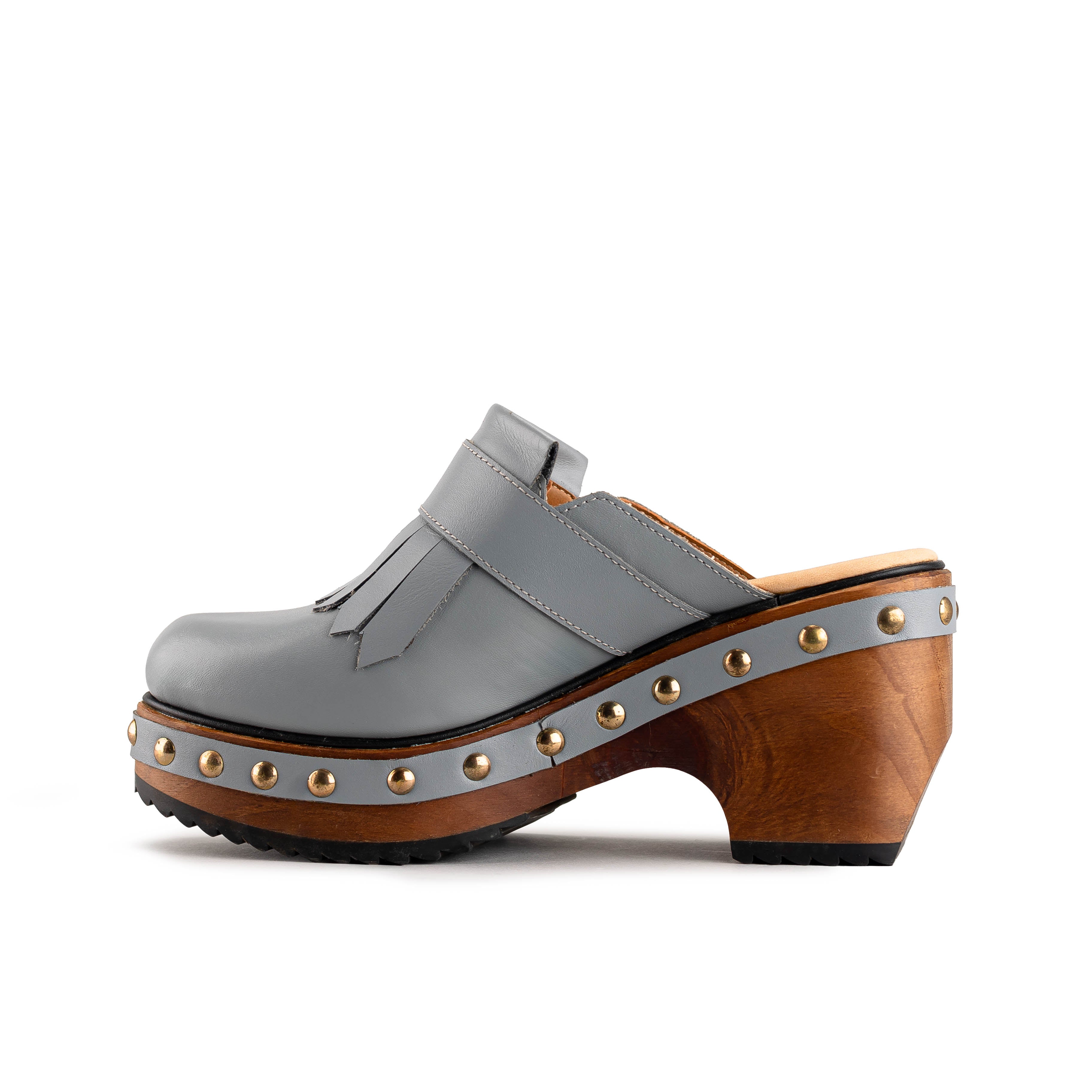 7022 - TERNERO GREY