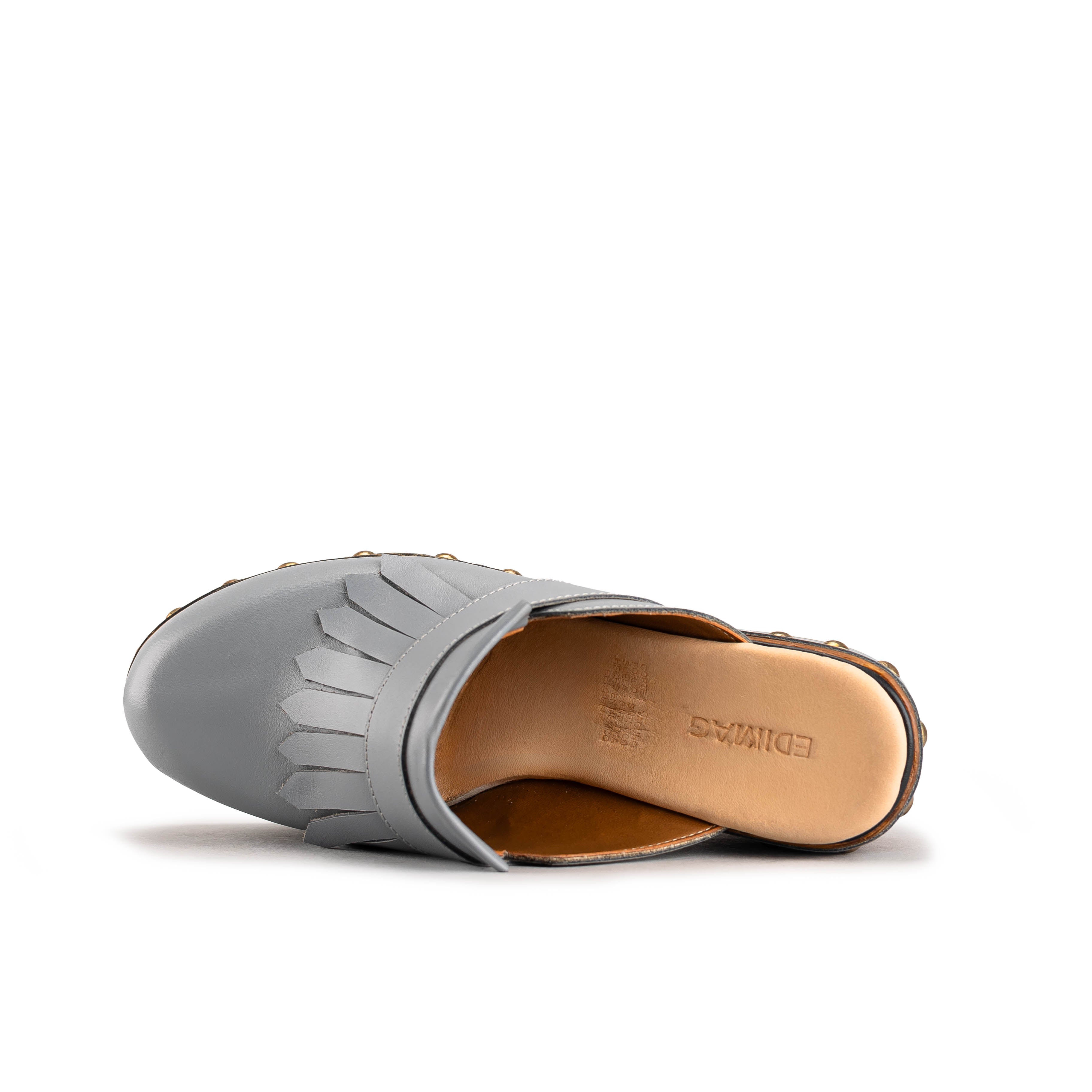 7022 - TERNERO GREY