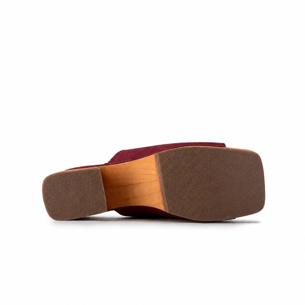 7015 - GAMUZA BURGUNDY