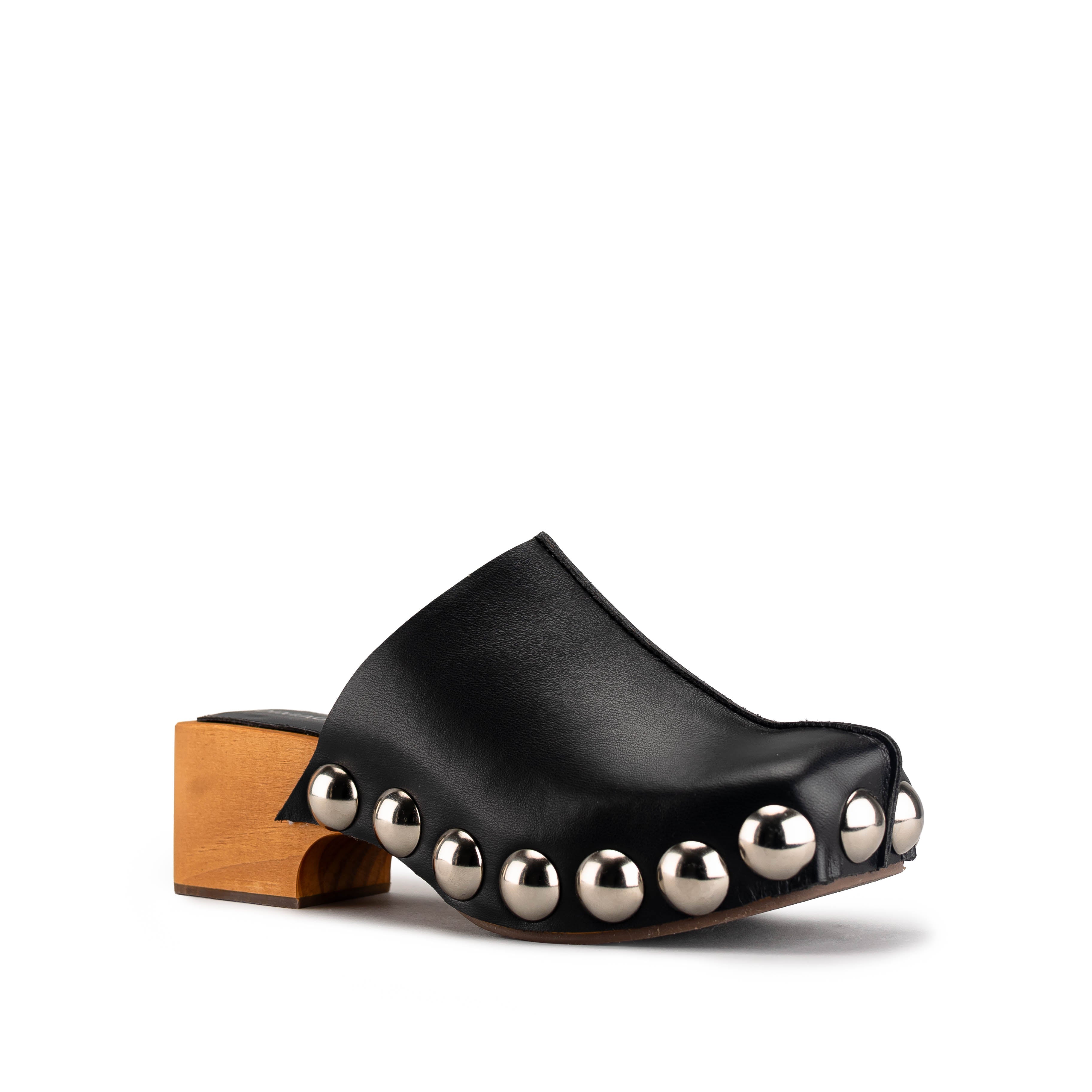 7020 - TERNERO NEGRO
