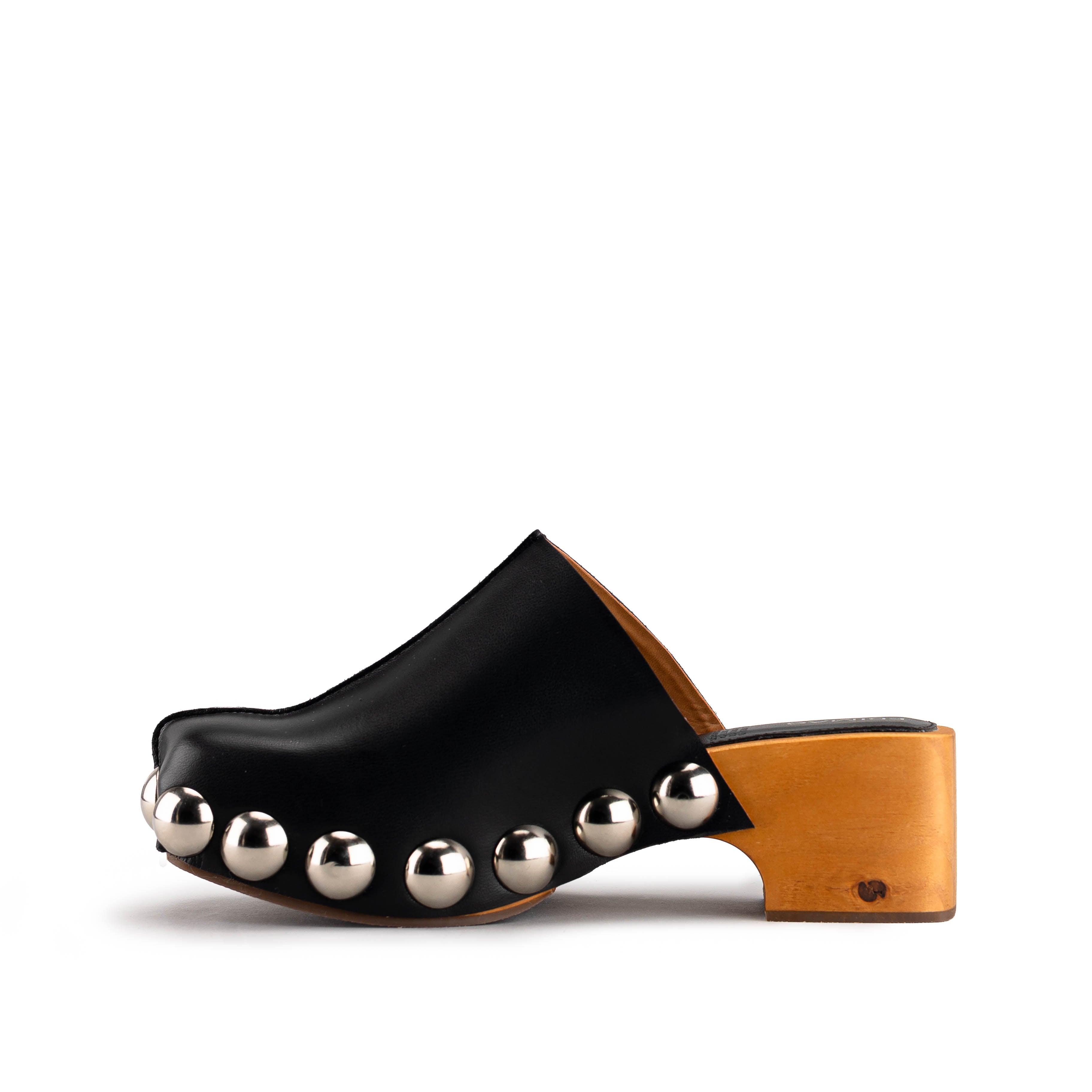 7020 - TERNERO NEGRO