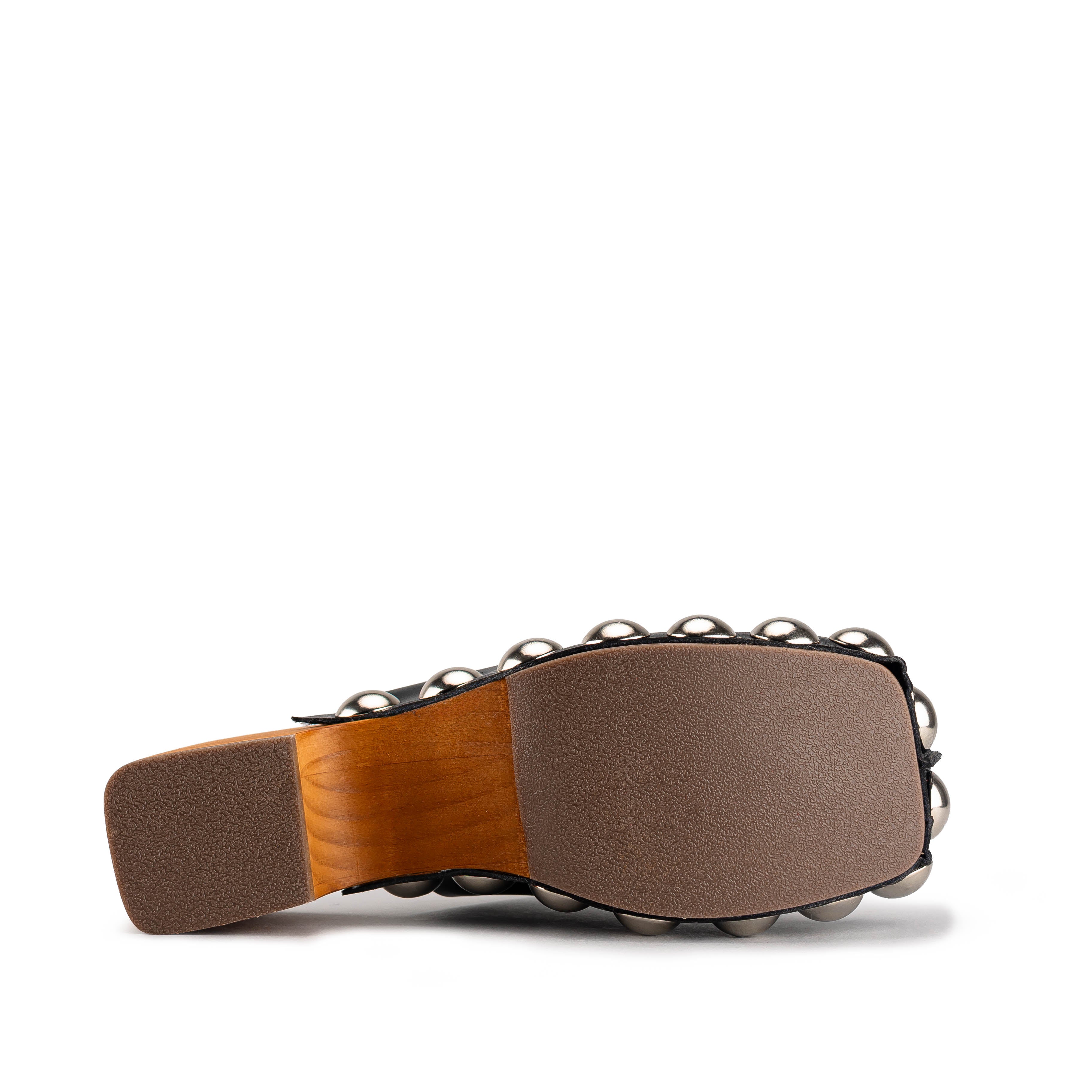 7020 - TERNERO NEGRO